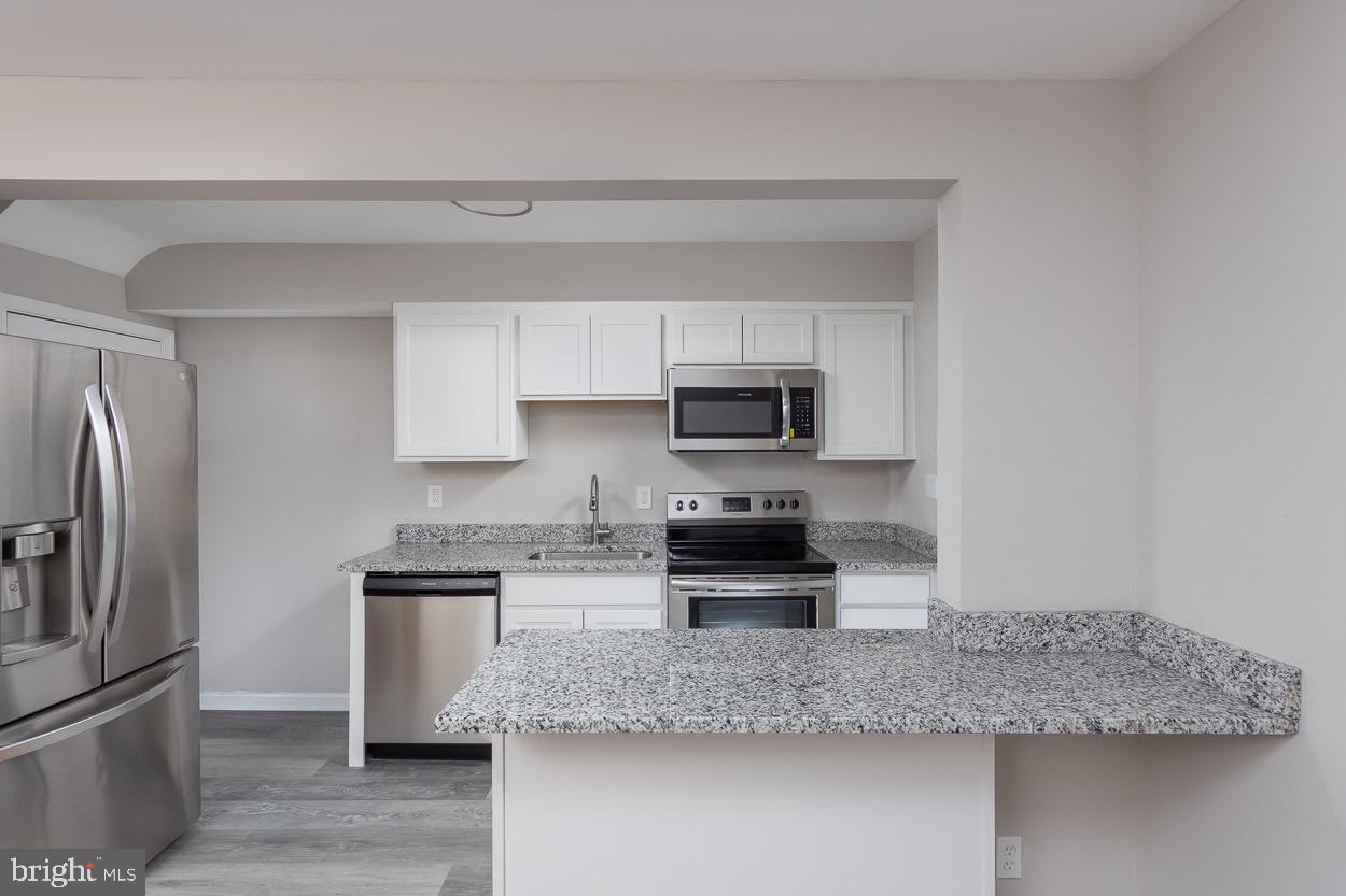 6938 Broening Road Dundalk, MD 21222 - Photo 17 of 37 Chef's Gourmet Kitchen!