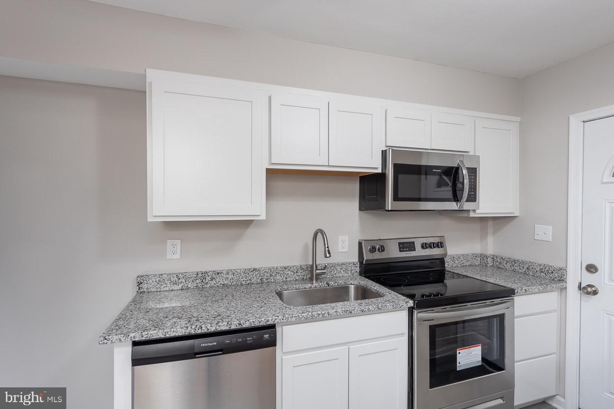 6938 Broening Road Dundalk, MD 21222 - Photo 18 of 37 All New Stainless Steel Appliances