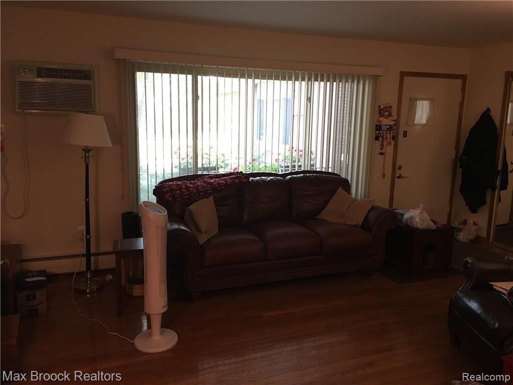 2655 East Maple Road Birmingham, MI 48009 - Photo 20 of 22
