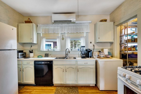 80 Wellington Road Medford, MA 02155 - Photo 8 of 16 Gallery Image 8