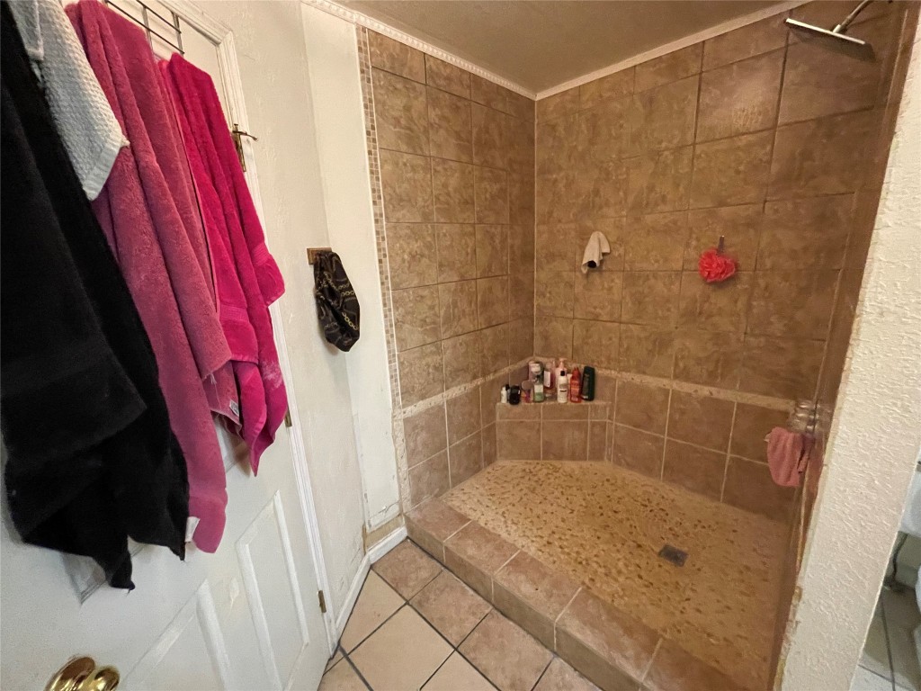 3104 Ricks Road Killeen, TX 76549 - Photo 13 of 15 a bathroom with a shower