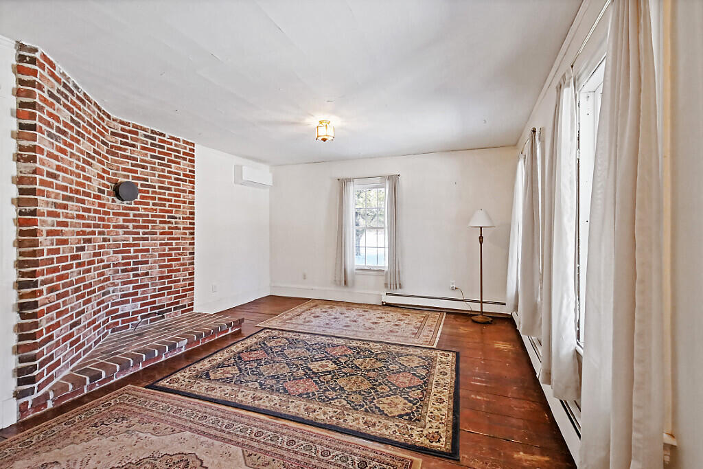 444 West Auburn Road Auburn, ME 04210 - Photo 14 of 64 104_BP5A0477_DxO_mls