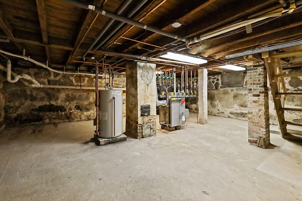 444 West Auburn Road Auburn, ME 04210 - Photo 26 of 64 133_BP5A0564_DxO_mls