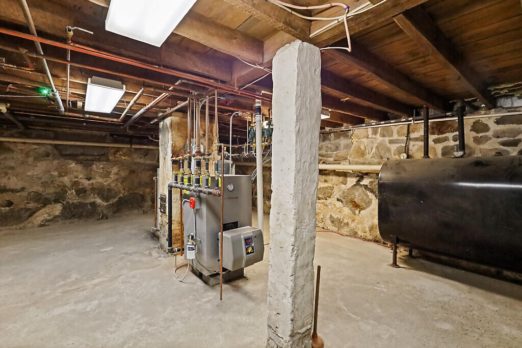 444 West Auburn Road Auburn, ME 04210 - Photo 27 of 64 142_BP5A0591_DxO_mls