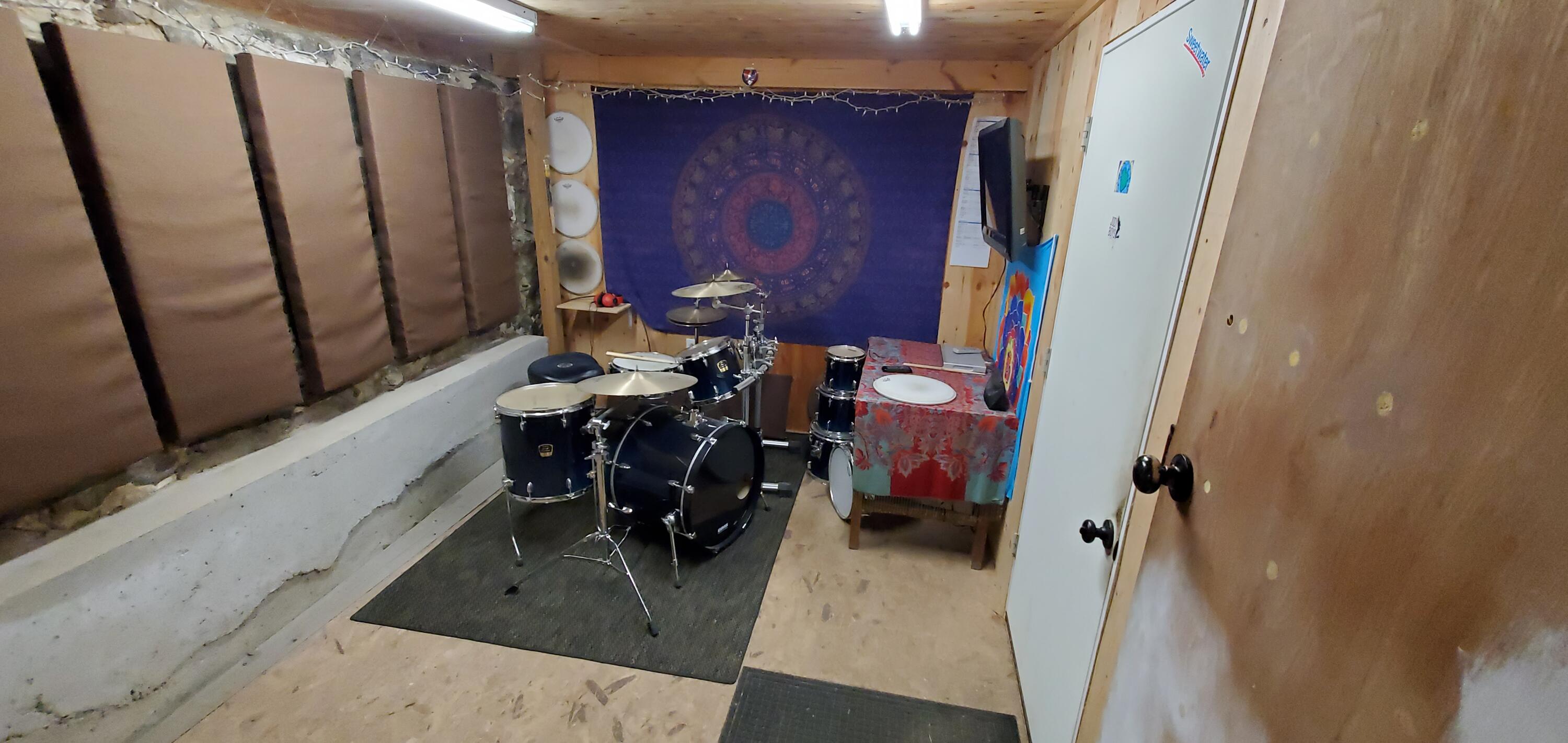 444 West Auburn Road Auburn, ME 04210 - Photo 28 of 64 444 Drum Room