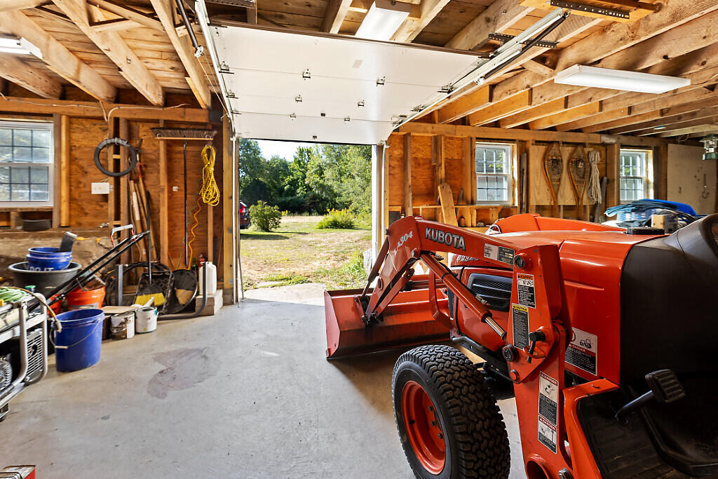 444 West Auburn Road Auburn, ME 04210 - Photo 29 of 34 54_BP5A0153_DxO_mls