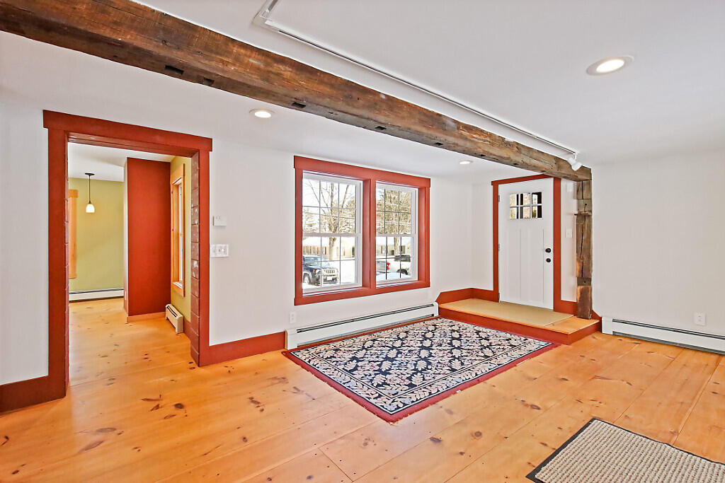 444 West Auburn Road Auburn, ME 04210 - Photo 4 of 64 113_BP5A0504_DxO_mls