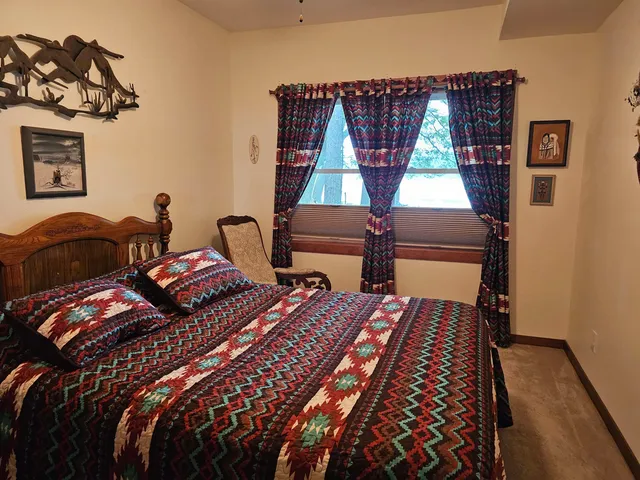 $624,900 | 150 Lake Shore Drive, Iola, WI 54945