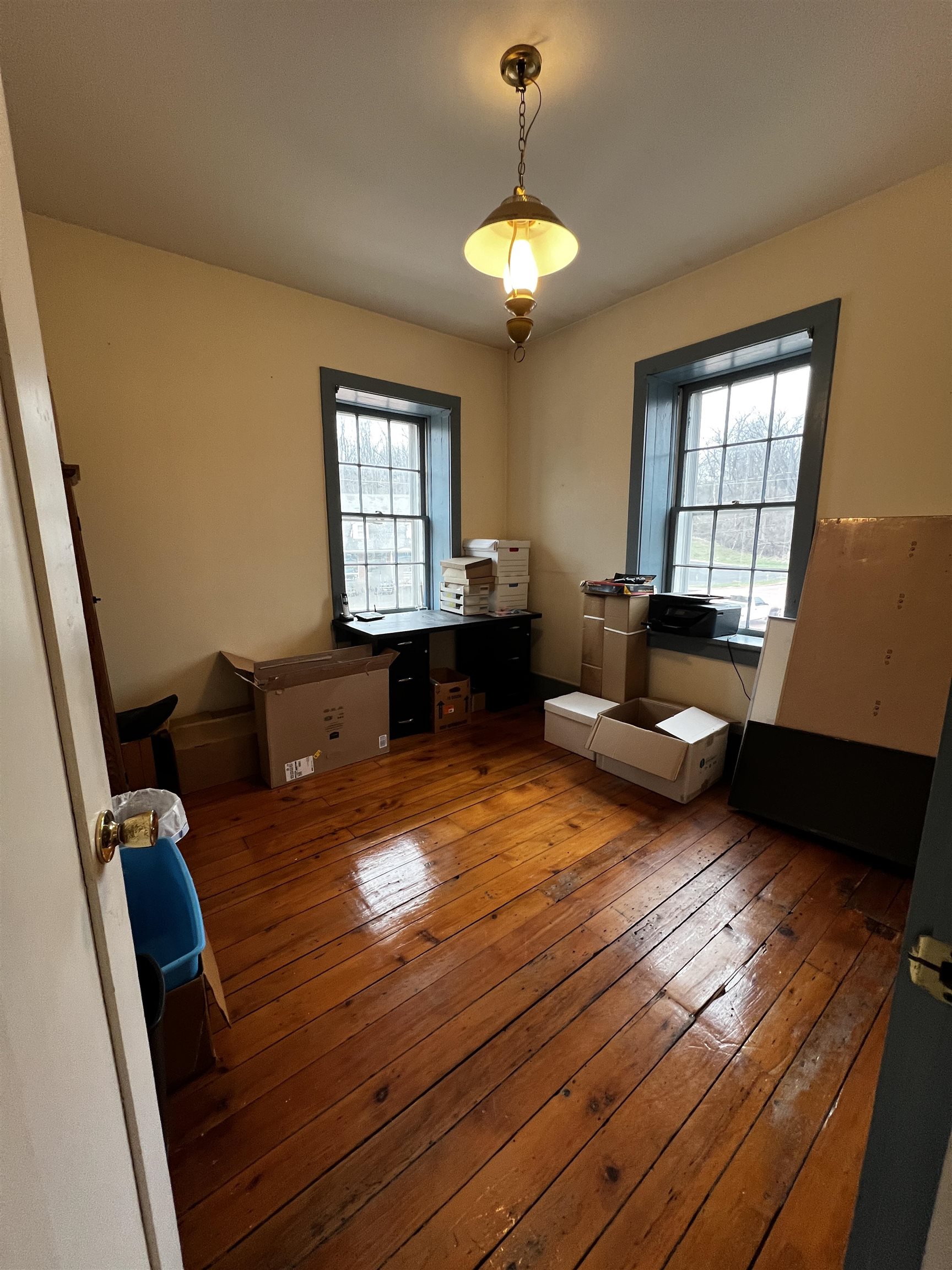 809 Spring (hwy 20) Street Galena, IL 61036 - Photo 10 of 18 a living room with furniture and a window