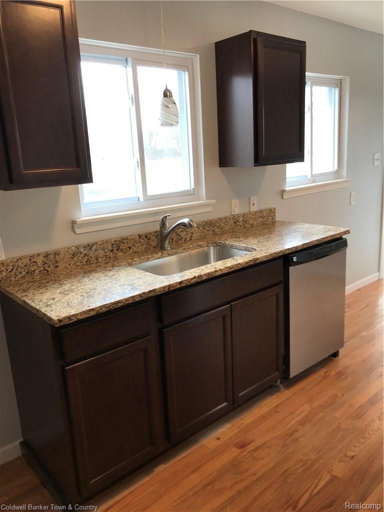 26808 Five Mile Road Redford, MI 48239 - Photo 6 of 18 NEW GRANITE KITCHEN