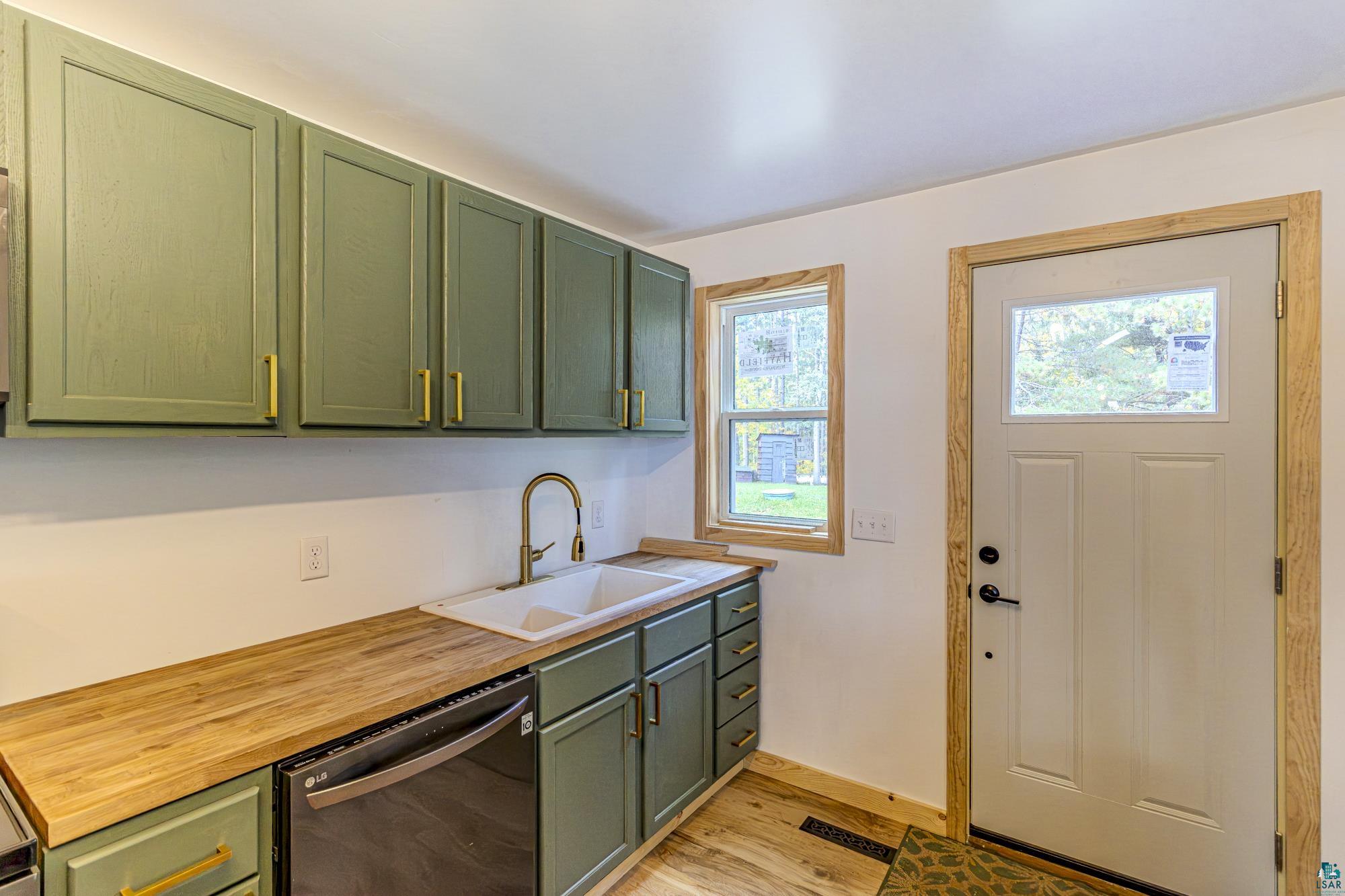 190 Onigum Road Ely, MN 55731 - Photo 2 of 65 Gallery Image 2