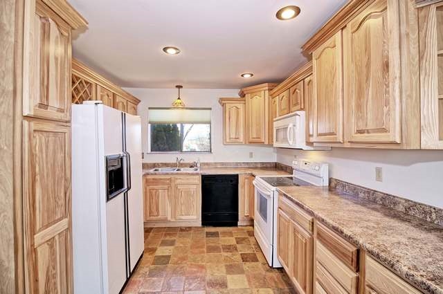 327 Rosevale Road Grand Junction, CO 81507 - Photo 11 of 40 Gallery Image 11