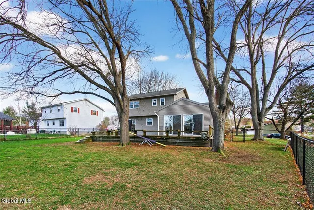 $395,000 | 39 University Street, Bethlehem, NY 12158