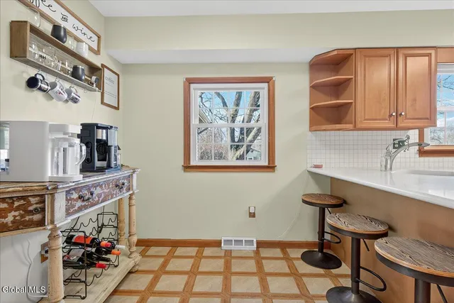 $395,000 | 39 University Street, Bethlehem, NY 12158