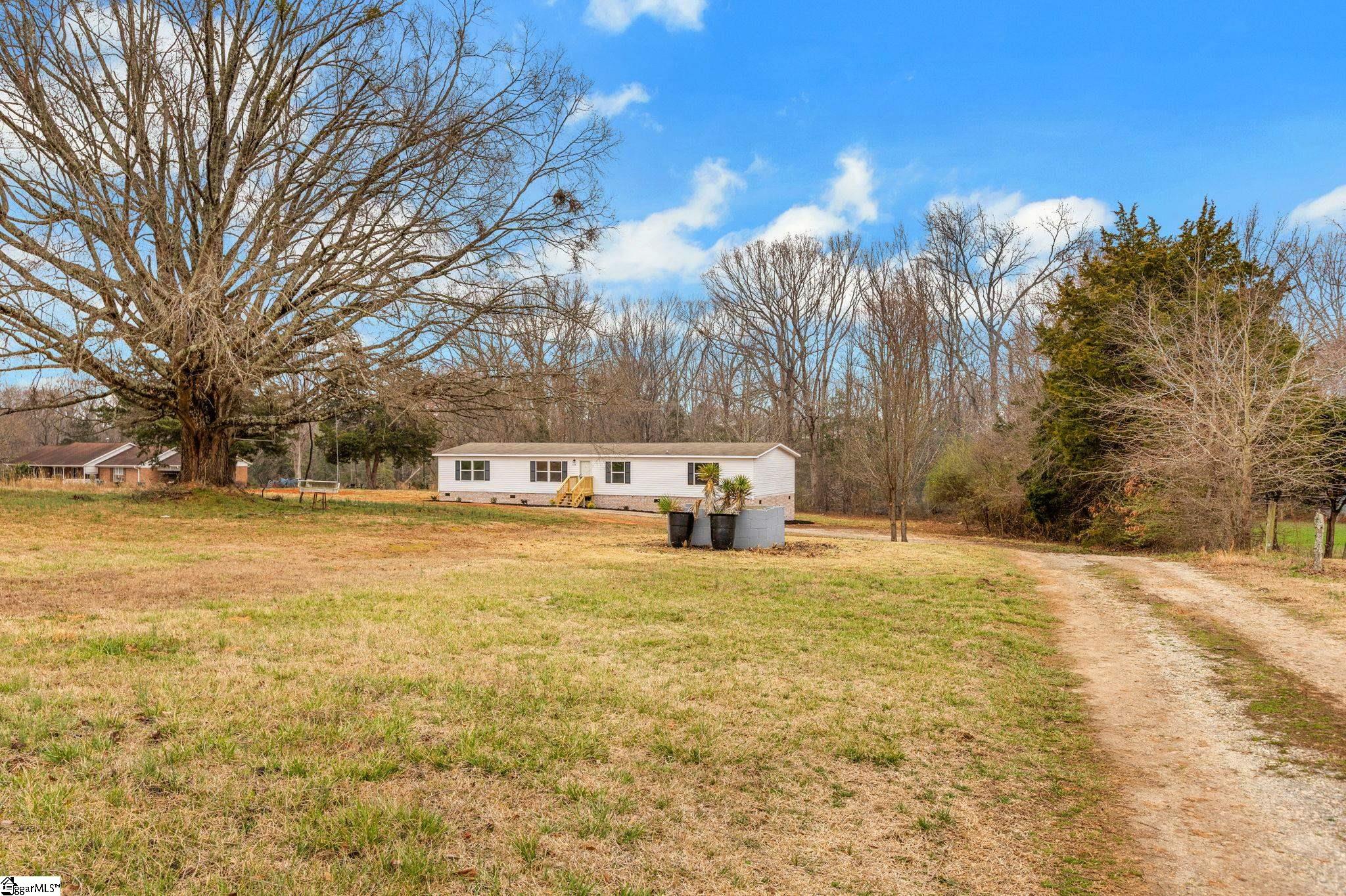 144 Milam Road Simpsonville, SC 29681 - Photo 2 of 45 Gallery Image 2