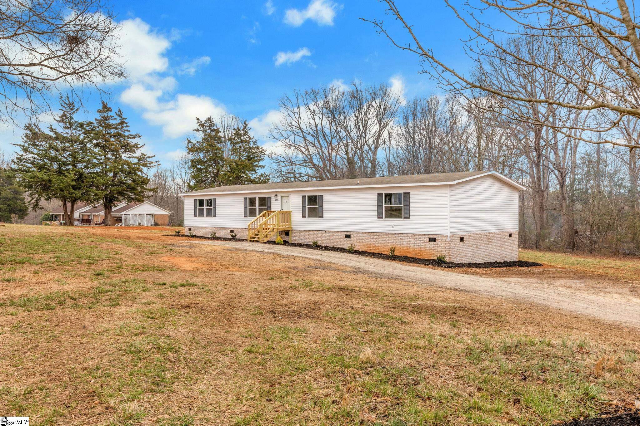 144 Milam Road Simpsonville, SC 29681 - Photo 3 of 45 Gallery Image 3
