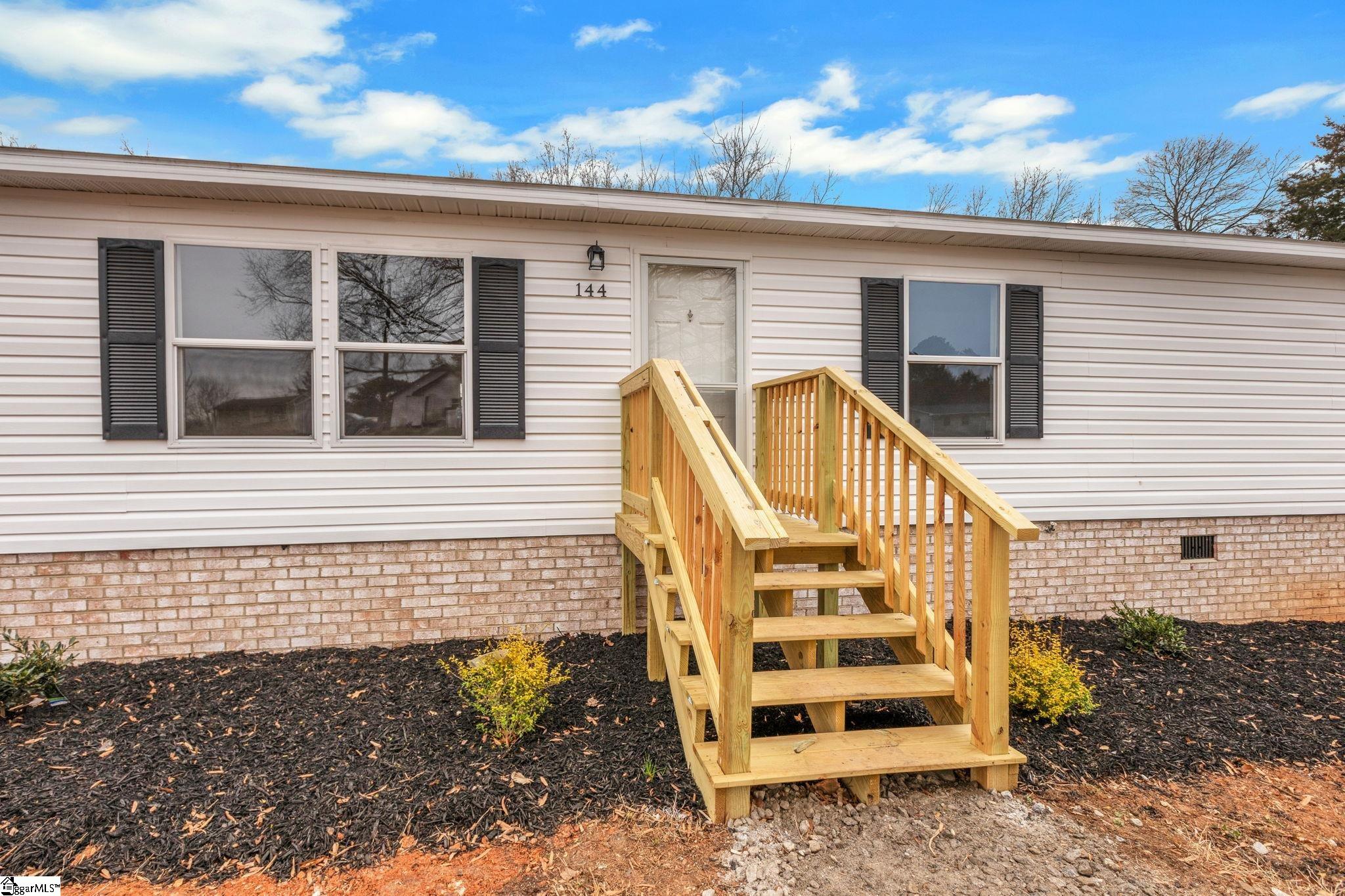 144 Milam Road Simpsonville, SC 29681 - Photo 4 of 45 Gallery Image 4