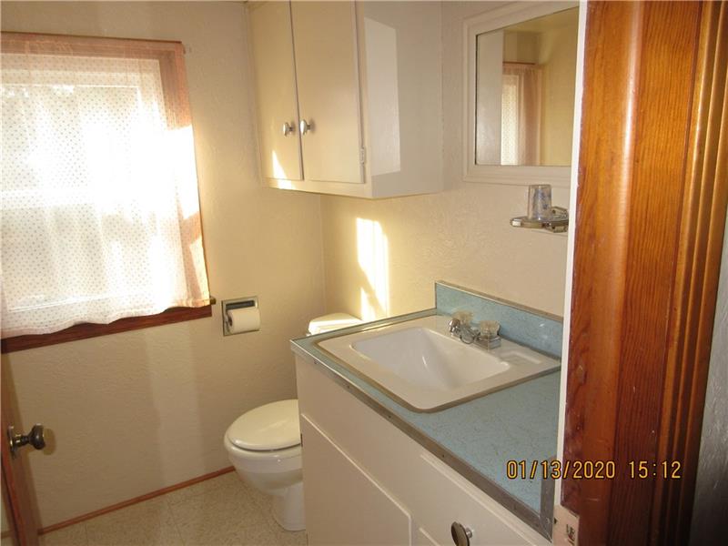 149 North Eberhart Road Butler, PA 16001 - Photo 8 of 11