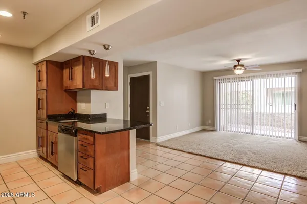 $1,175 | 4444 East Paradise Village Parkway North, Unit 123, Phoenix, AZ 85032