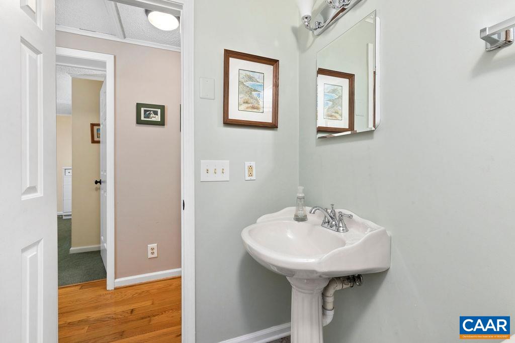 3308 Beech Grove Road Roseland, VA 22967 - Photo 33 of 68 Gallery Image 33