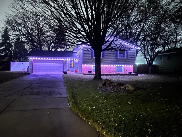 $379,900 | 191 Muriel Boulevard, West St. Paul, MN 55118