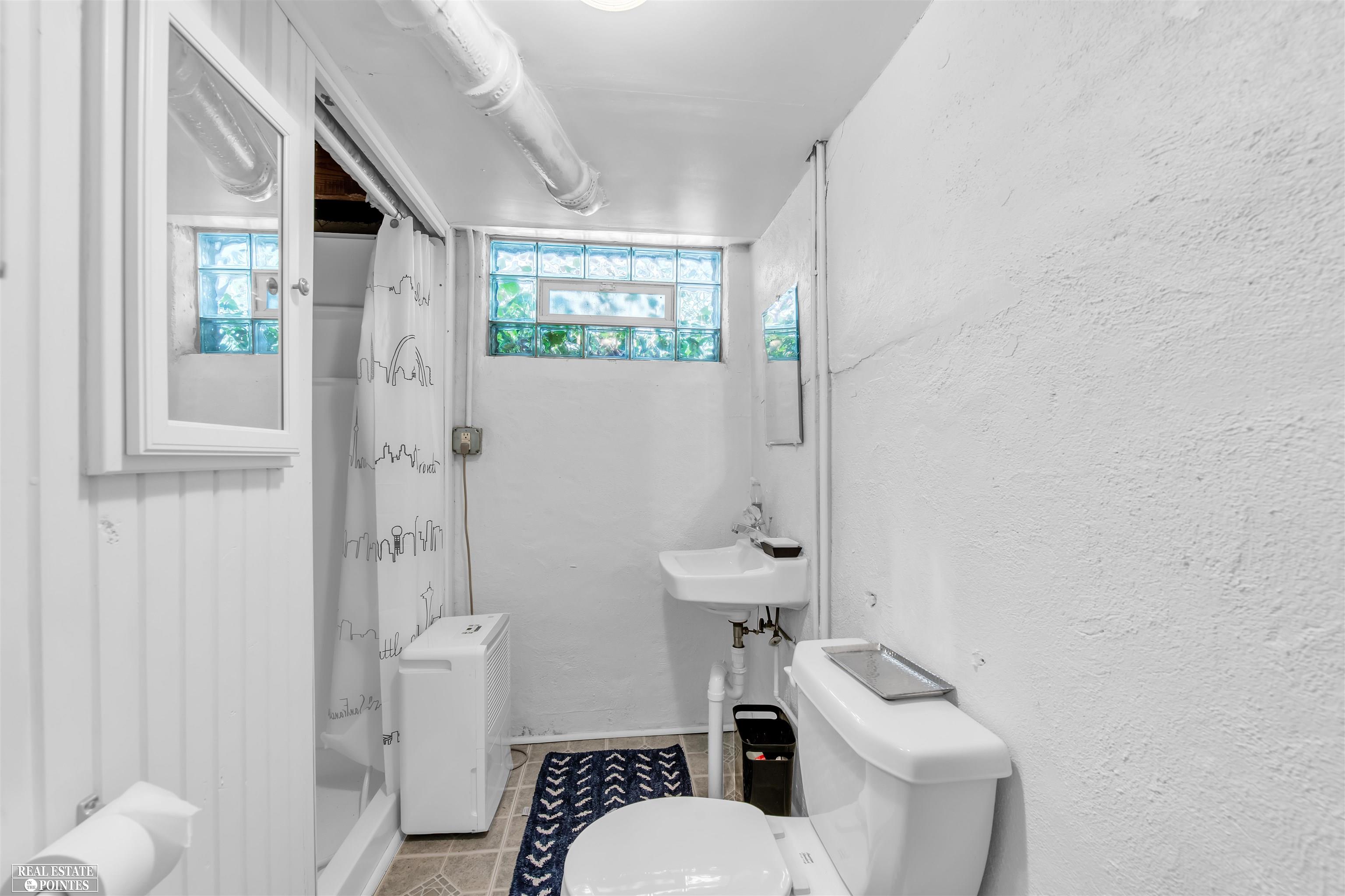1346 Bishop Road Grosse Pointe Park, MI 48230 - Photo 25 of 31