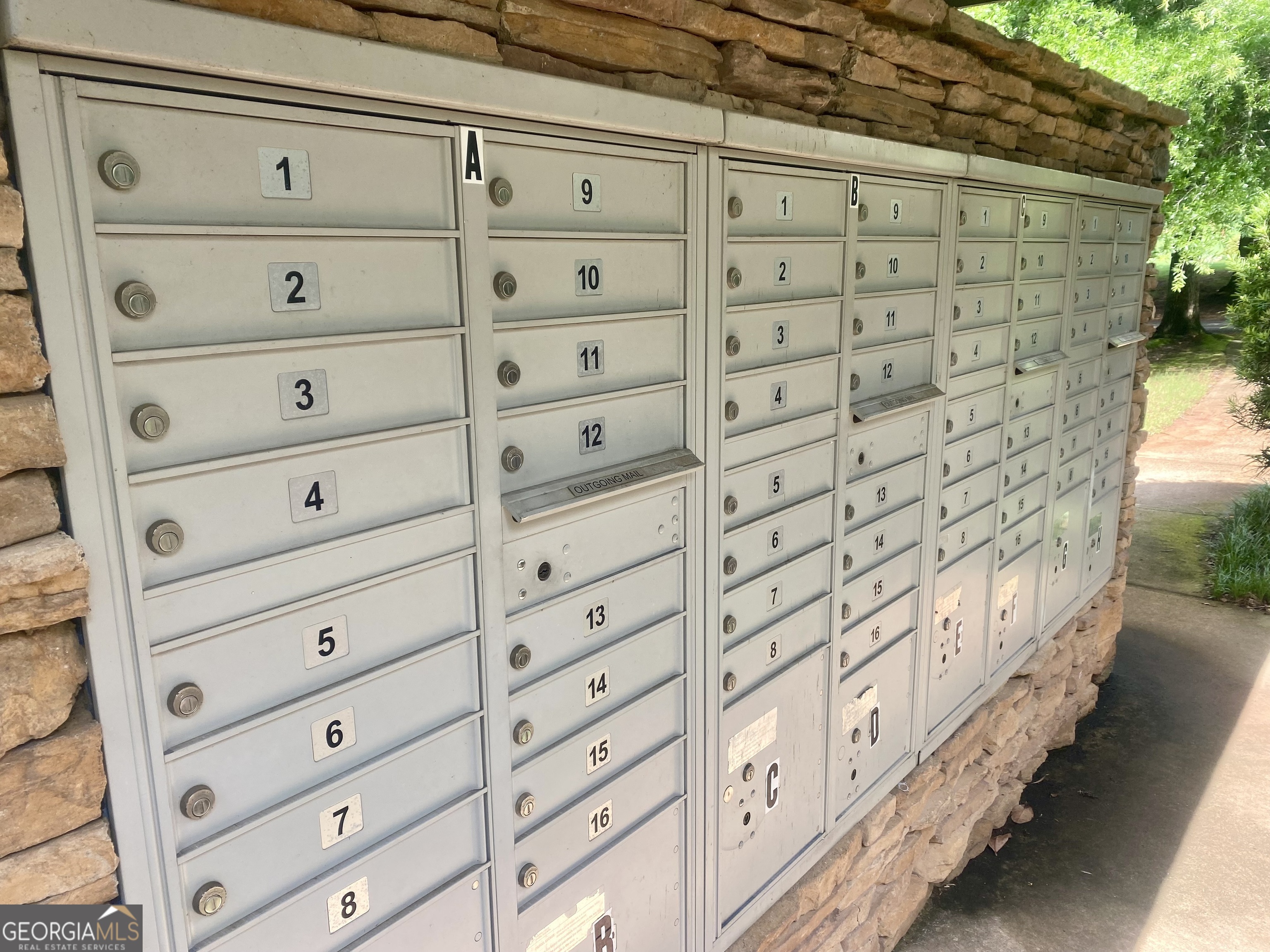 417 Whitehall Road Athens, GA 30605 - Photo 5 of 37