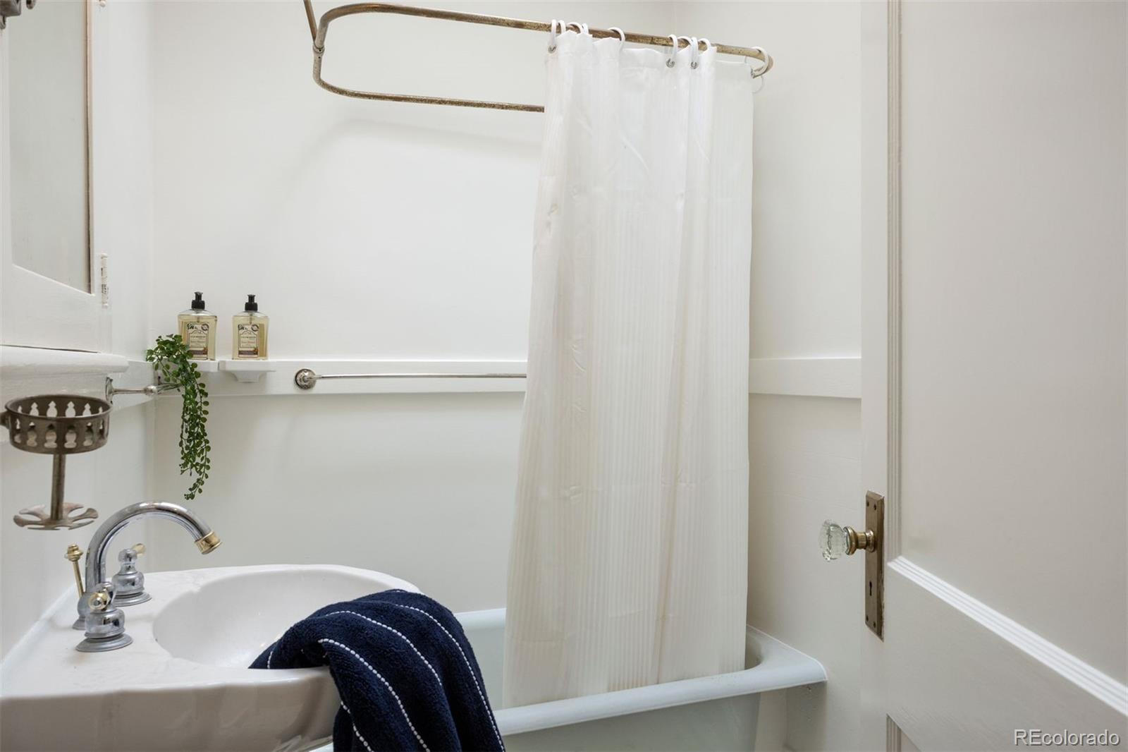 446 High Street Denver, CO 80218 - Photo 6 of 25 Gallery Image 6