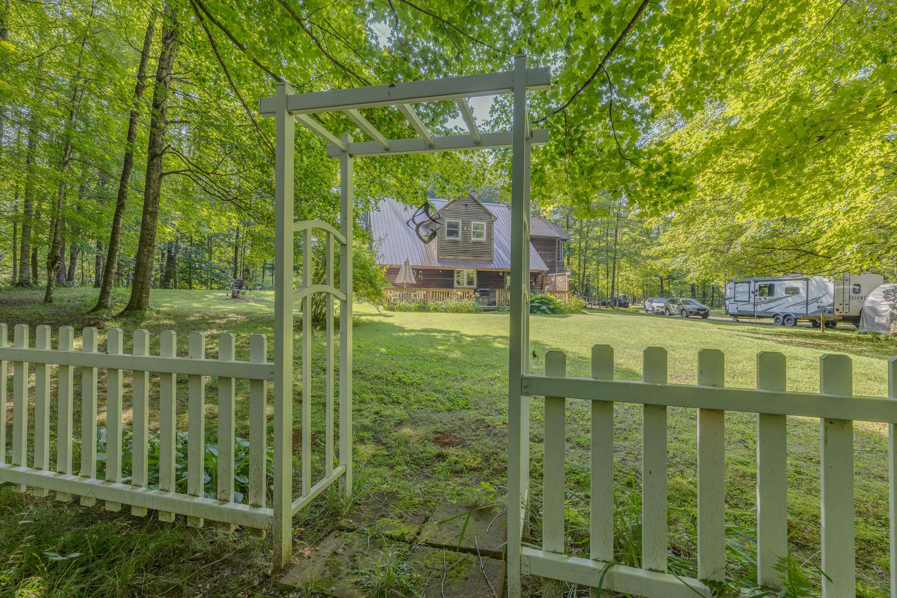 39 Squeaky Lane Campton, NH 03223 - Photo 3 of 40