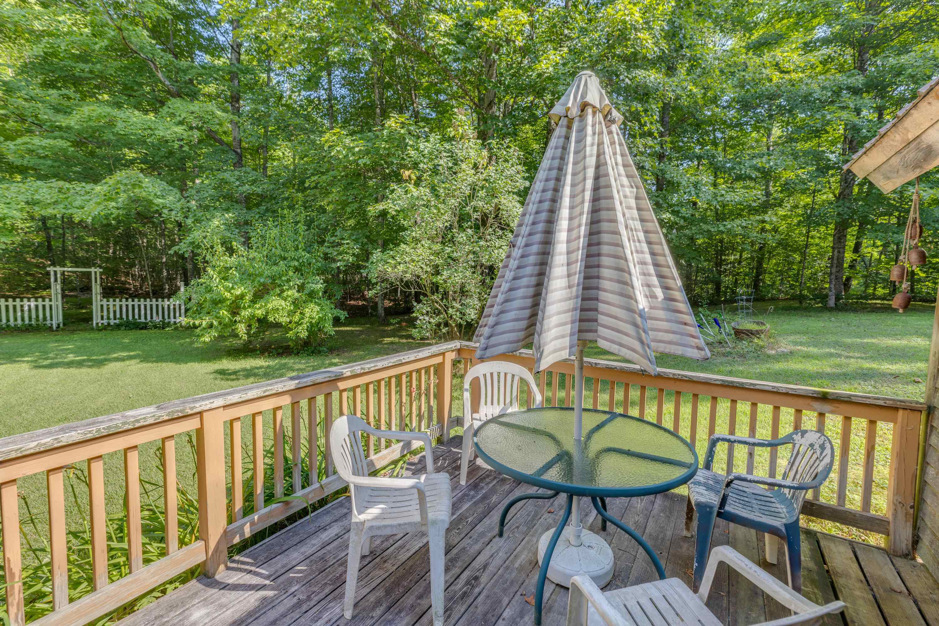 39 Squeaky Lane Campton, NH 03223 - Photo 4 of 40