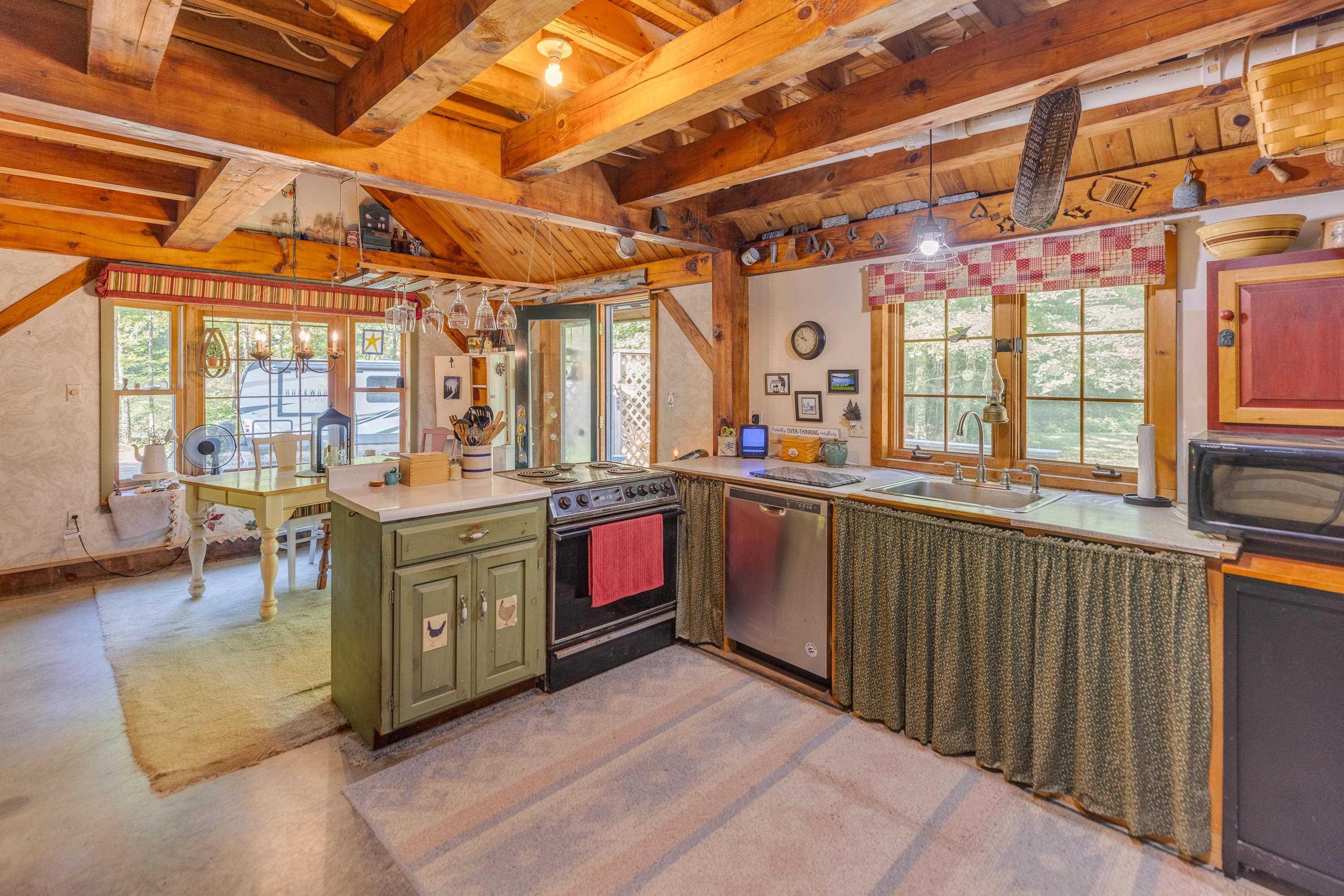 39 Squeaky Lane Campton, NH 03223 - Photo 10 of 40