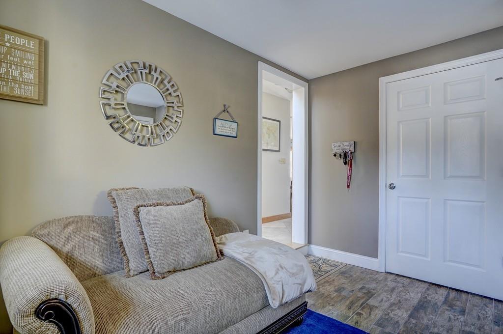 7 Cross Street Windham, NH 03087 - Photo 23 of 42