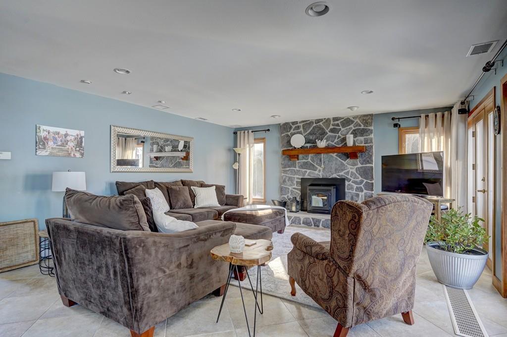 7 Cross Street Windham, NH 03087 - Photo 10 of 42