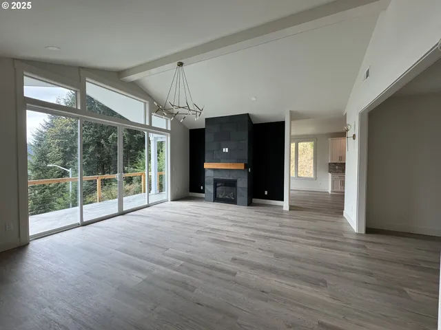 $675,000 | 812 Hawk Drive, Silverton, OR 97381