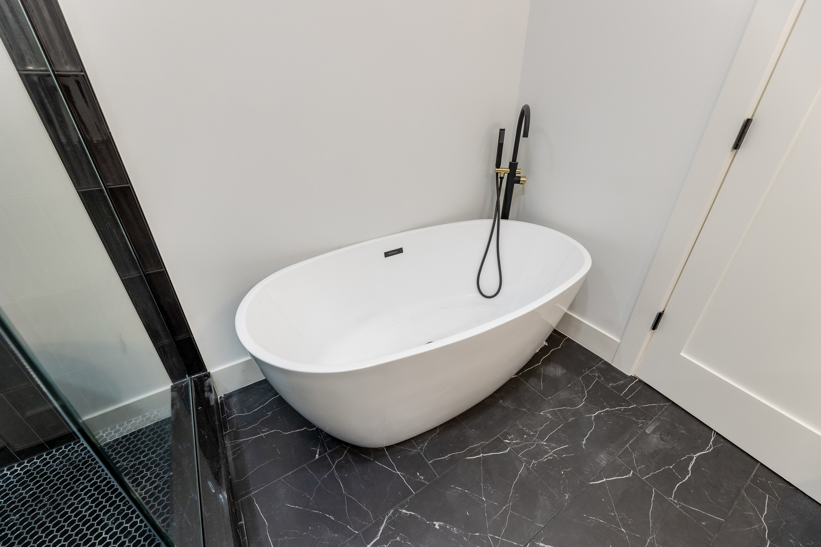 5921 South Calumet Avenue, Unit 1 Chicago, IL 60637 - Photo 14 of 24