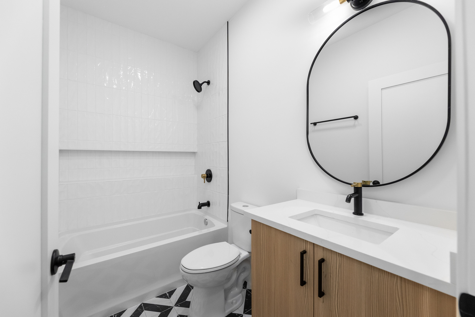 5921 South Calumet Avenue, Unit 1 Chicago, IL 60637 - Photo 16 of 24