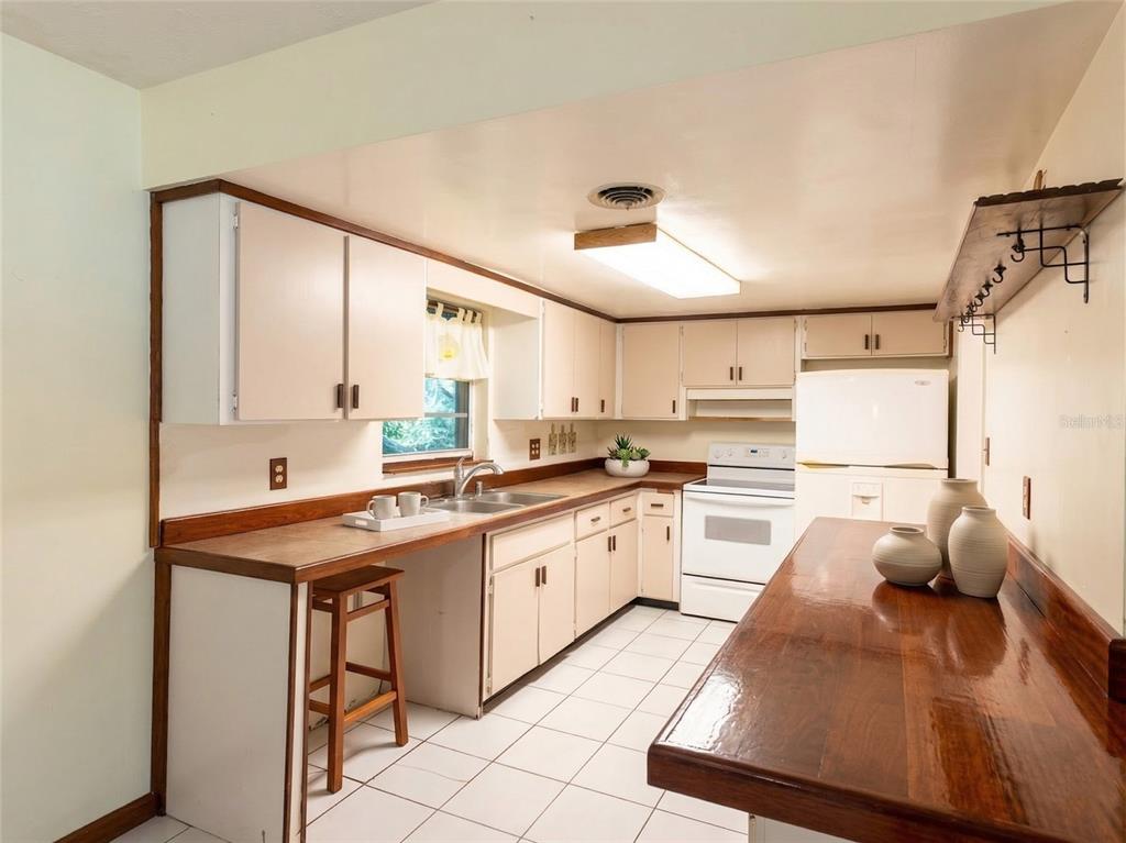 1799 Lake Circle Fort Pierce, FL 34945 - Photo 8 of 25