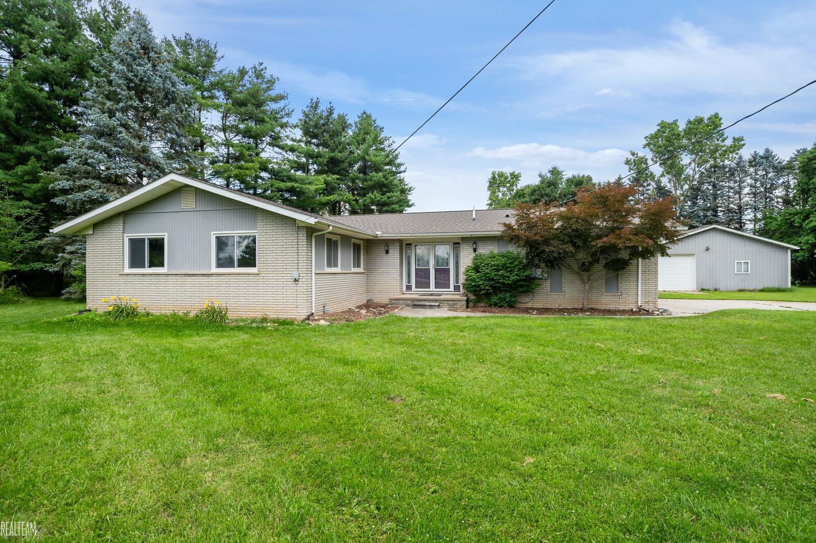 14411 Reid Road Romeo, MI 48065 - Photo 31 of 45 50149096-27e1e91a-b64c-43f2-ab4c-22702716091a.JPG