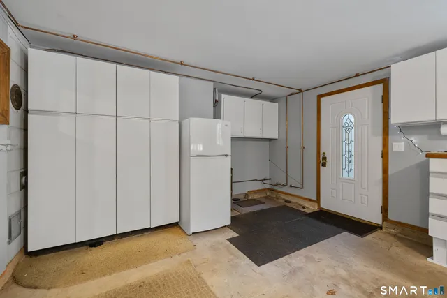 $729,900 | 18 Shawandassee Road, Waterford, CT 06385