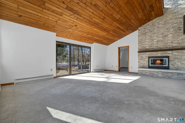 $729,900 | 18 Shawandassee Road, Waterford, CT 06385