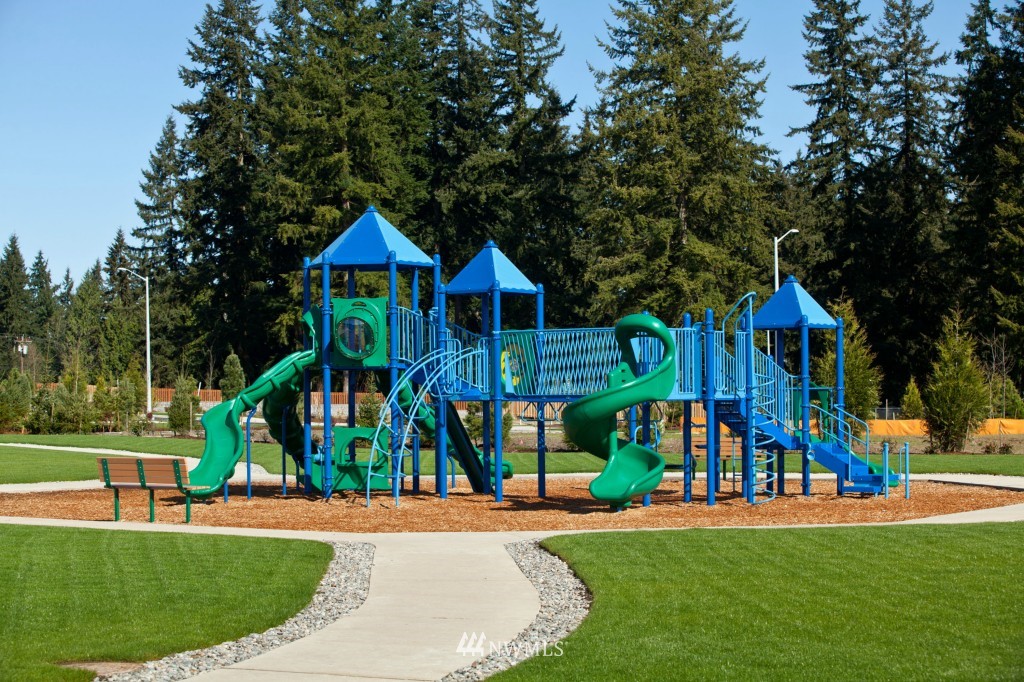 3525 195th Place Southeast, Unit 8 Bothell, WA 98012 - Photo 4 of 6 Gallery Image 4