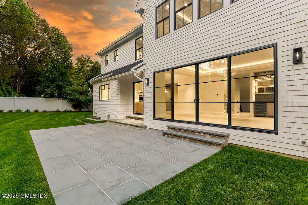 6 Dorchester Lane Riverside, CT 06878 - Photo 46 of 54 _Dorchester_075