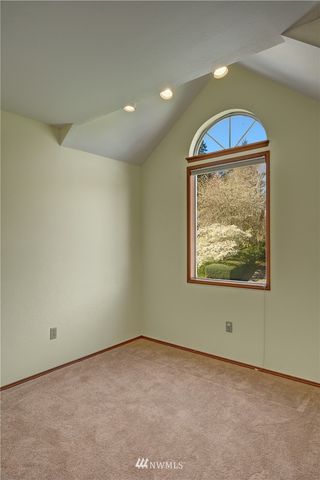 $725,500 | 24337 Southeast 43rd Place, Sammamish, WA 98029