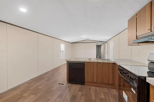 $1,700 | 16731 Flow Road, Krum, TX 76249