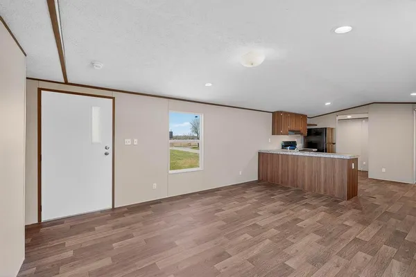 $1,700 | 16731 Flow Road, Krum, TX 76249