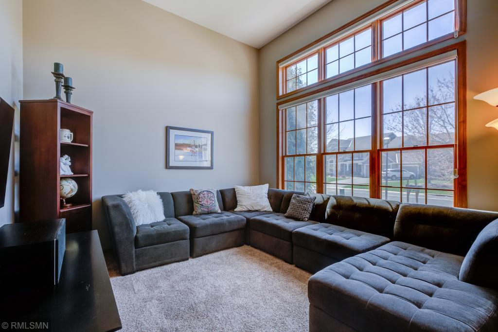 7626 Ridgeview Way Chanhassen, MN 55317 - Photo 6 of 23