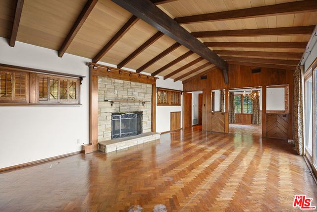 $1,799,000 | 13150 Mulholland Drive, Beverly Hills, CA 90210