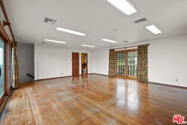 $1,799,000 | 13150 Mulholland Drive, Beverly Hills, CA 90210