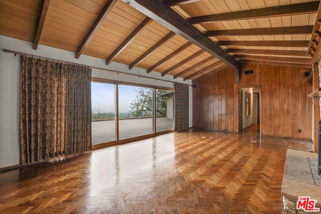 $1,799,000 | 13150 Mulholland Drive, Beverly Hills, CA 90210