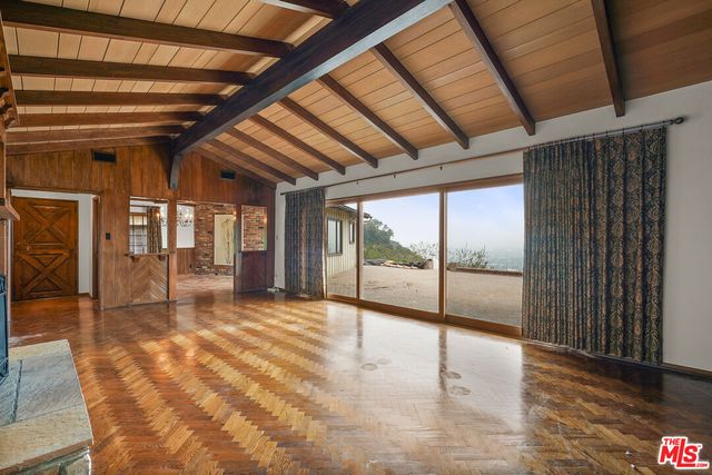 $1,799,000 | 13150 Mulholland Drive, Beverly Hills, CA 90210